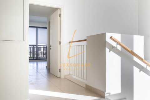 Villa in Dubai Hills Estate, Dubai 3 bedrooms, 195 sq.m. № 89815 - photo 10