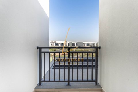 Villa in Dubai Hills Estate, Dubai 3 bedrooms, 195 sq.m. № 89815 - photo 9