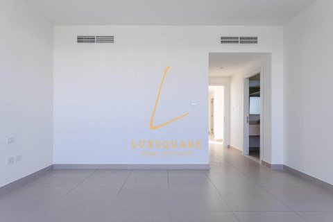 Villa in Dubai Hills Estate, Dubai 3 bedrooms, 195 sq.m. № 89815 - photo 4