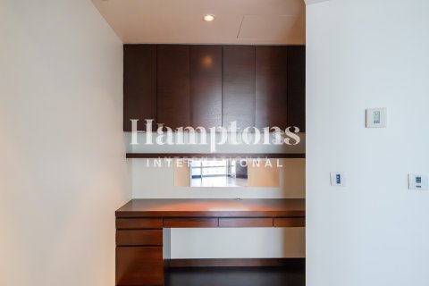 Appartement à Burj Khalifa, Dubai, 1 chambre, 102.37910600 m², № 113407 - photo 6