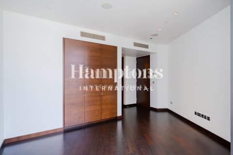 Appartement à Burj Khalifa, Dubai, 1 chambre, 102.37910600 m², № 113407 - photo 10