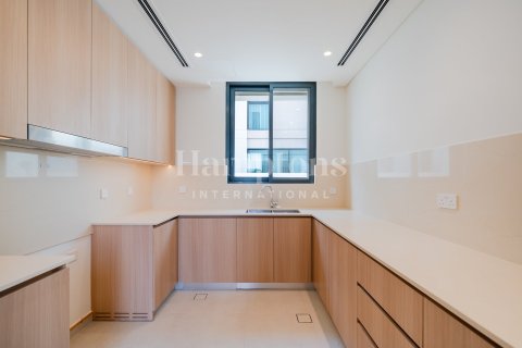 Villa en Arabian Ranches 3, Dubai, 4 dormitorios, 380.62359100 m², № 63688 - foto 5