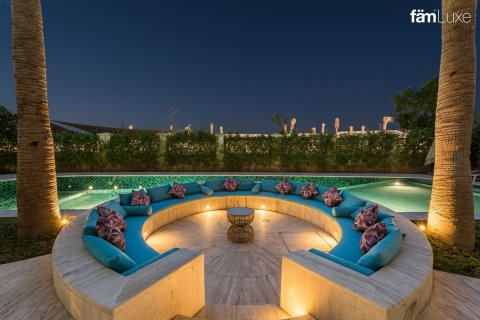 Villa in Dubai Hills Estate, Dubai 5 bedrooms, 1063.7 sq.m. № 70402 - photo 17