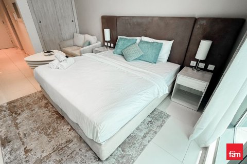 Apartment in Palm Jumeirah, Dubai 32.7 sq.m. № 70404 - photo 3