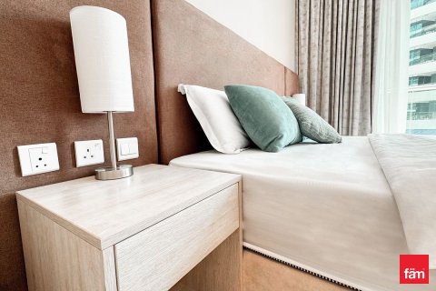 Apartment in Palm Jumeirah, Dubai 32.7 sq.m. № 70404 - photo 6