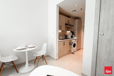 Apartment in Palm Jumeirah, Dubai 32.7 sq.m. № 70404 - photo 8