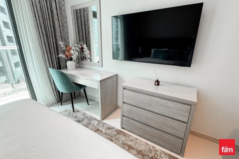 Apartment in Palm Jumeirah, Dubai 32.7 sq.m. № 70404 - photo 2