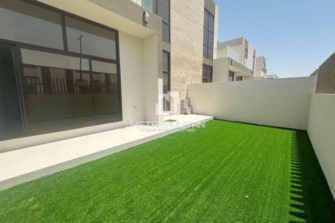 Adosado en Mohammed Bin Rashid City, Dubai, 4 dormitorios, 223 m², № 73476 - foto 2