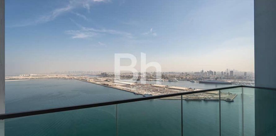 Apartment in Dubai 2 bedrooms, 130 sq.m. № 21285