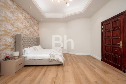 Villa en Dubai, 7 dormitorios, 1073 m², № 21286 - foto 15