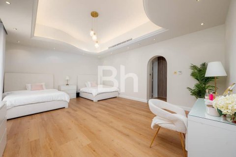 Villa en Dubai, 7 dormitorios, 1073 m², № 21286 - foto 18