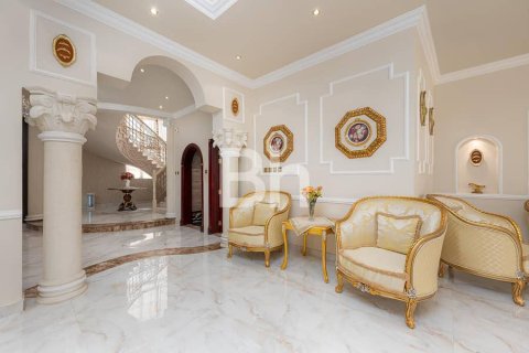 Villa en Dubai, 7 dormitorios, 1073 m², № 21286 - foto 12