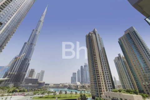 Apartment in Downtown Dubai (Downtown Burj Dubai), Dubai 3 bedrooms, 237 sq.m. № 21289 - photo 3
