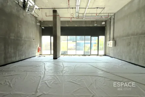 Снять в аренду магазин в Мохаммед Бин Рашид Сити, Дубай: 32м², № 64535 - фото 6