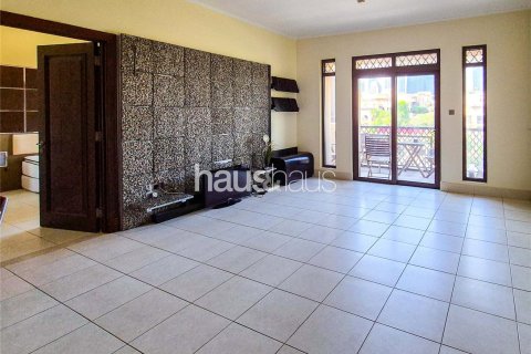 Apartamento en Old Town, Dubai, 2 dormitorios, 126 m², № 45138 - foto 2
