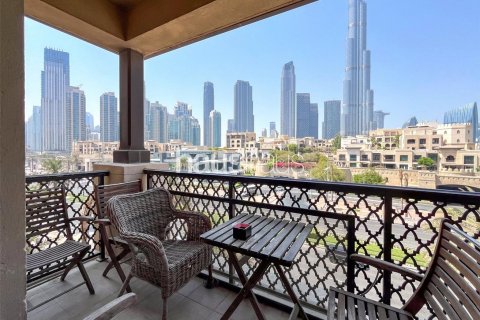 Apartamento en Old Town, Dubai, 2 dormitorios, 126 m², № 45138 - foto 1