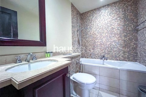 Apartamento en Old Town, Dubai, 2 dormitorios, 126 m², № 45138 - foto 8