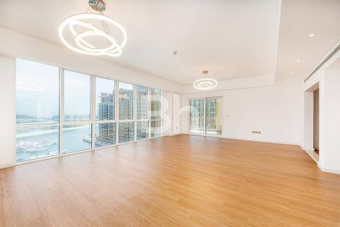 Apartment in Palm Jumeirah, Dubai 3 bedrooms, 377 sq.m. № 56947 - photo 1