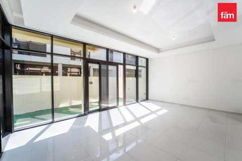 Снять в аренду таунхаус в Дубае: 3 спальни, 255.9м², № 67488 - фото 22