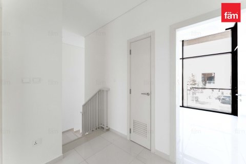 Снять в аренду таунхаус в Дубае: 3 спальни, 255.9м², № 67488 - фото 16