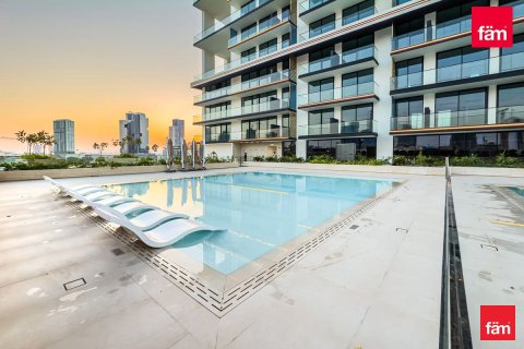Apartment in Dubai 1 bedroom, 62.3 sq.m. № 49965 - photo 1