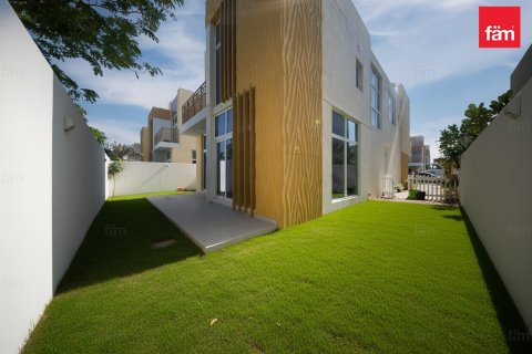 Villa à Dubai, 6 chambres, 322 m², № 71912 - photo 17