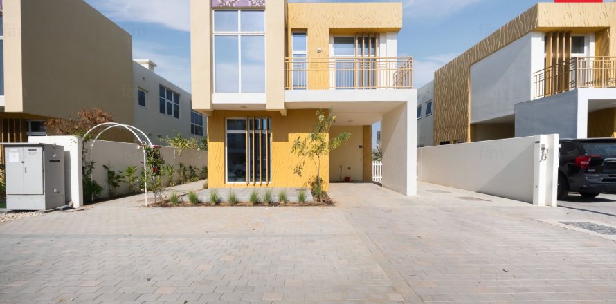 Villa à Dubai, 6 chambres, 322 m², № 71912