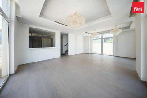 Villa à Dubai, 6 chambres, 322 m², № 71912 - photo 4