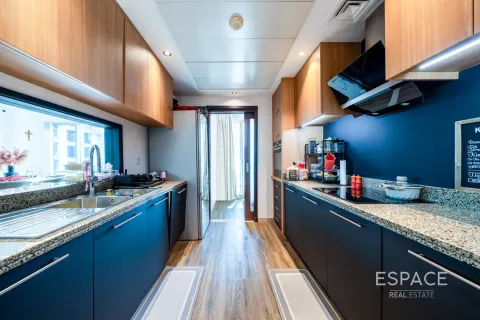 Apartment in Dubai Marina, Dubai 2 bedrooms, 144 sq.m. № 71007 - photo 7