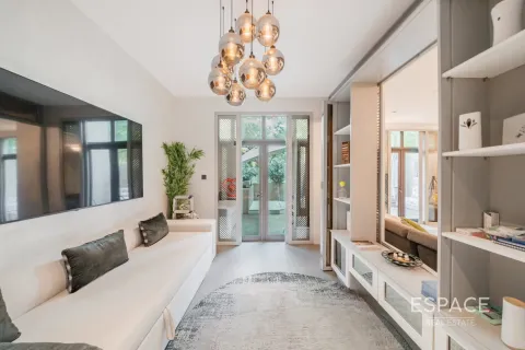 Apartment in Downtown Dubai (Downtown Burj Dubai), Dubai 2 bedrooms, 244 sq.m. № 71008 - photo 7