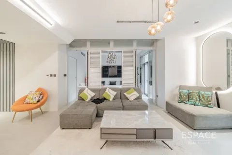 Apartment in Downtown Dubai (Downtown Burj Dubai), Dubai 2 bedrooms, 244 sq.m. № 71008 - photo 3