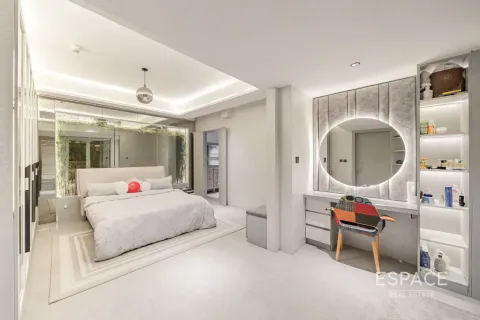 Apartment in Downtown Dubai (Downtown Burj Dubai), Dubai 2 bedrooms, 244 sq.m. № 71008 - photo 15