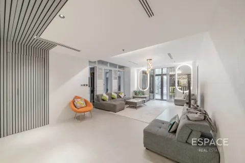 Apartment in Downtown Dubai (Downtown Burj Dubai), Dubai 2 bedrooms, 244 sq.m. № 71008 - photo 4