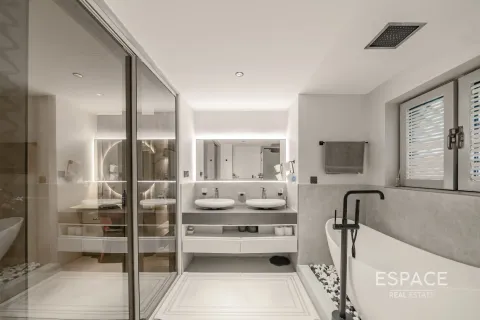 Apartment in Downtown Dubai (Downtown Burj Dubai), Dubai 2 bedrooms, 244 sq.m. № 71008 - photo 19