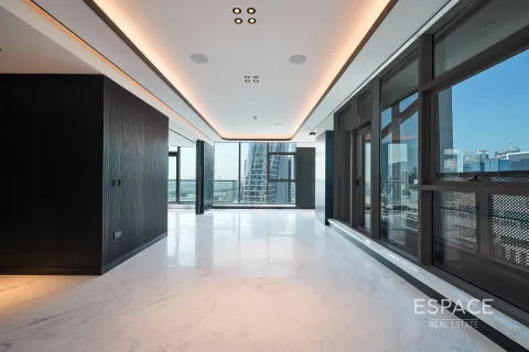 Apartment in Business Bay, Dubai 3 bedrooms, 257 sq.m. № 71009 - photo 9