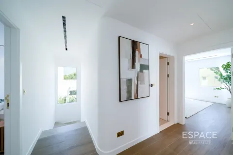 Villa in Meadows, Dubai 5 bedrooms, 344 sq.m. № 71006 - photo 6