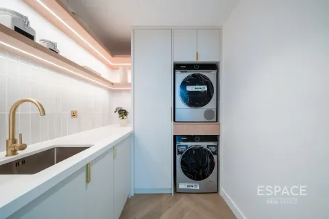 Villa in Meadows, Dubai 5 bedrooms, 344 sq.m. № 71006 - photo 17