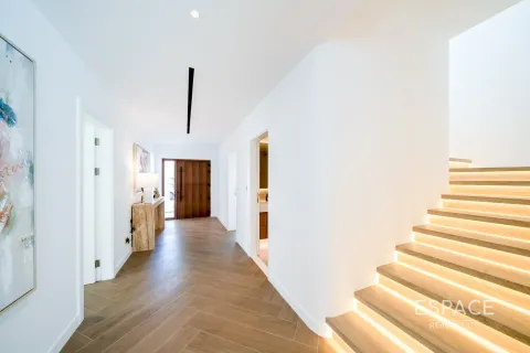 Villa in Meadows, Dubai 5 bedrooms, 344 sq.m. № 71006 - photo 9