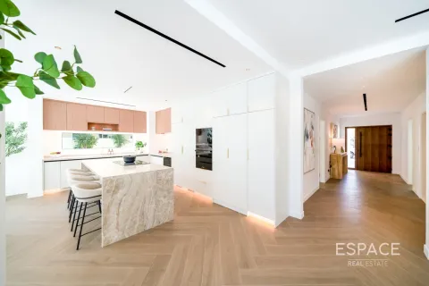 Villa in Meadows, Dubai 5 bedrooms, 344 sq.m. № 71006 - photo 8