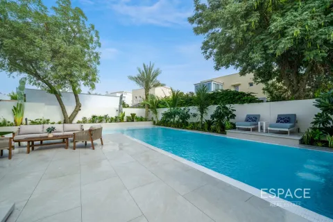 Villa in Meadows, Dubai 5 bedrooms, 344 sq.m. № 71006 - photo 20