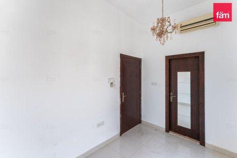 Townhouse in Wadi Al Safa 2, Dubai 3 bedrooms, 205.6 sq.m. № 135223 - photo 15