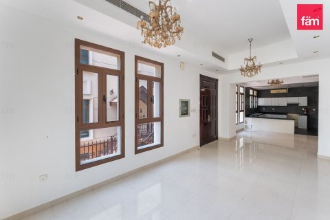 Townhouse in Wadi Al Safa 2, Dubai 3 bedrooms, 205.6 sq.m. № 135223 - photo 12