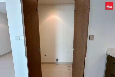 Apartment in Dubai 2 bedrooms, 121.9 sq.m. № 135219 - photo 11
