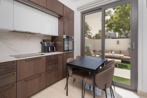 Townhouse in Tilal Al Ghaf, Dubai 4 bedrooms, 221.1 sq.m. № 142052 - photo 18
