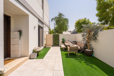 Townhouse in Tilal Al Ghaf, Dubai 4 bedrooms, 221.1 sq.m. № 142052 - photo 15