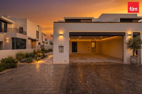 Townhouse in Jebel Ali, Dubai 4 bedrooms, 252 sq.m. № 139627 - photo 2