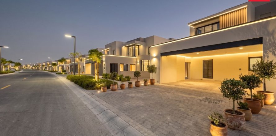 Townhouse in Jebel Ali, Dubai 4 bedrooms, 252 sq.m. № 139627