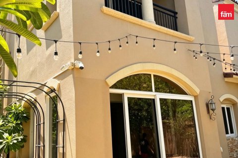 Villa in Dubai 3 bedrooms, 259.9 sq.m. № 139626 - photo 9