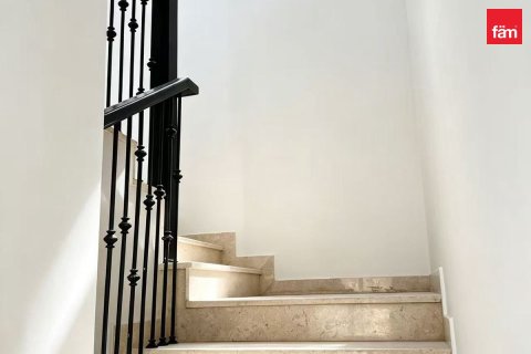 Villa in Dubai 3 bedrooms, 259.9 sq.m. № 139626 - photo 8