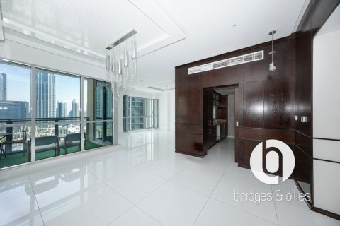 Apartment in Downtown Dubai (Downtown Burj Dubai), Dubai 3 bedrooms, 221 sq.m. № 115736 - photo 26